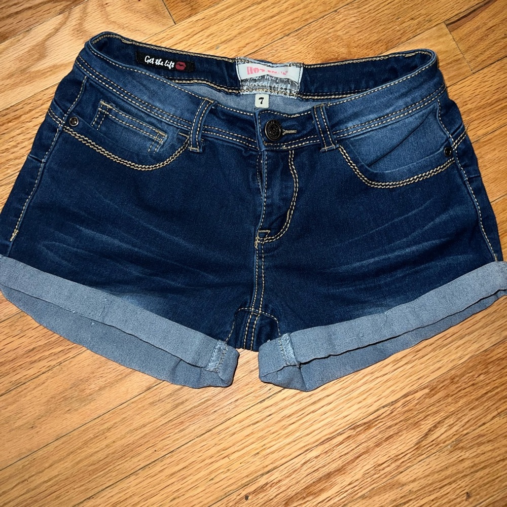 Hot kiss Jean shorts.